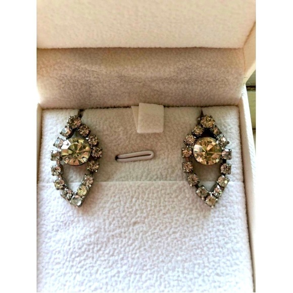 Vintage 80s Rhinestone Teardrop Earrings Posts - Picture 4 of 8